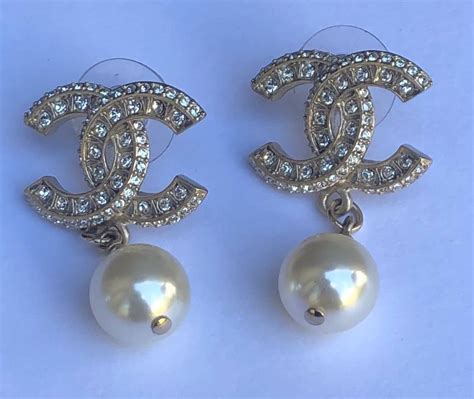 fake chanel pearl drop earrings|chanel earrings original.